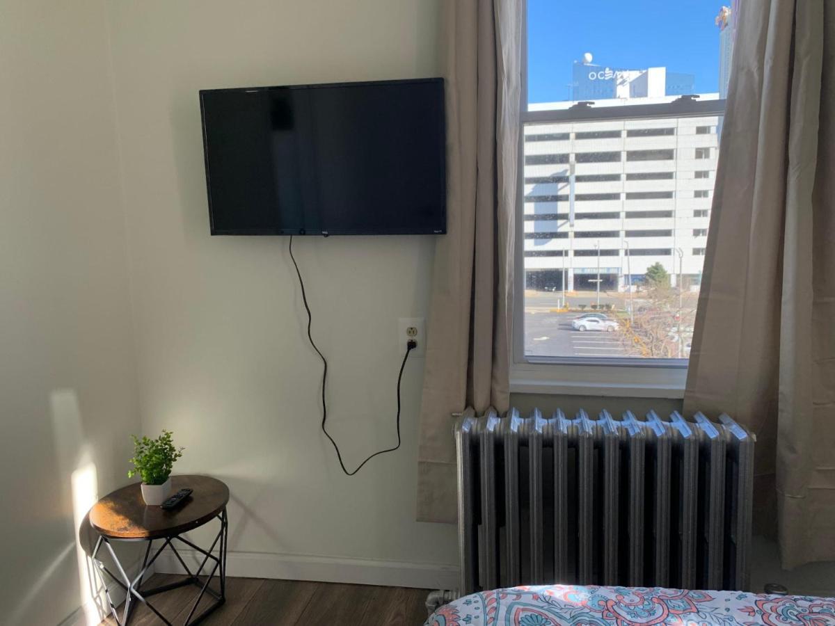 The Oakden - Orange Loop D6 * Atlantic City