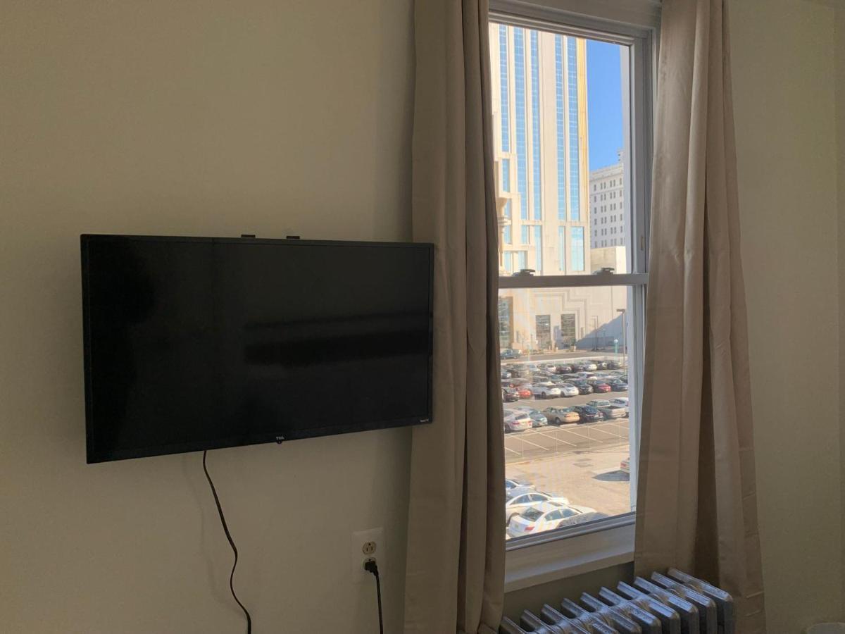 The Oakden - Orange Loop D6 Atlantic City
